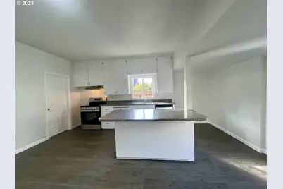 1039 Chestnut Ave, Cottage Grove, OR 97424 - Photo 7