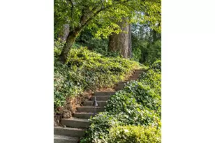 2934 SW Montgomery Dr, Portland, OR 97201 - Photo 39