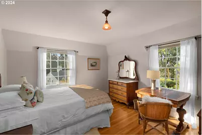 2934 SW Montgomery Dr, Portland, OR 97201 - Photo 31