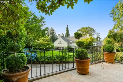 2934 SW Montgomery Dr, Portland, OR 97201 - Photo 45