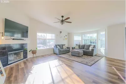 1600 NW 3rd St, Battle Ground, WA 98604 - Photo 5