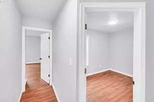 14125 SE Division St, Portland, OR 97236 - Photo 21