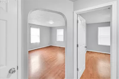 14125 SE Division St, Portland, OR 97236 - Photo 33