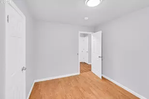 14125 SE Division St, Portland, OR 97236 - Photo 11