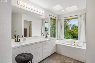 2133 NE 166th Dr, Portland, OR 97230 - Photo 23