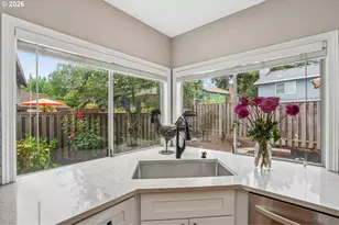 2133 NE 166th Dr, Portland, OR 97230 - Photo 11