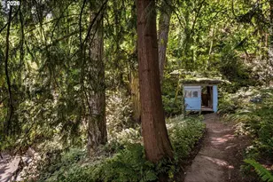 2325 Marylhurst Dr, West Linn, OR 97068 - Photo 43