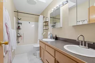 1396 SE Laurel Ct, Roseburg, OR 97470 - Photo 15