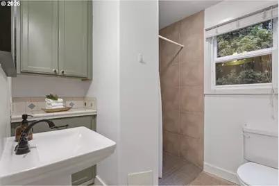 900 W Main St, Hillsboro, OR 97123 - Photo 17