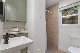 900 W Main St, Hillsboro, OR 97123 - Photo 17