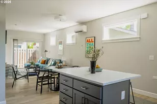 9446 N Tyler Ave, Portland, OR 97203 - Photo 5