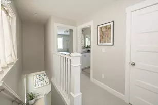 9446 N Tyler Ave, Portland, OR 97203 - Photo 11