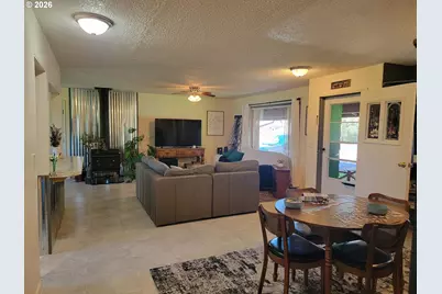 819 E Madison St, Burns, OR 97720 - Photo 5