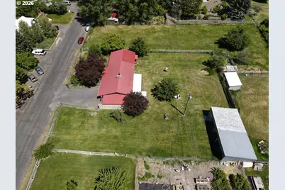 819 E Madison St, Burns, OR 97720 - Photo 31