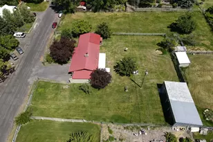 819 E Madison St, Burns, OR 97720 - Photo 31