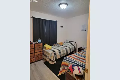 819 E Madison St, Burns, OR 97720 - Photo 17