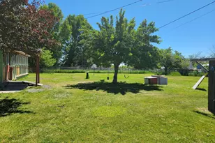 819 E Madison St, Burns, OR 97720 - Photo 25