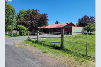 819 E Madison St, Burns, OR 97720 - Photo 15