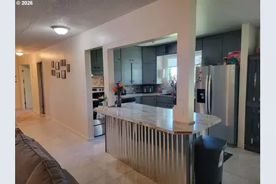 819 E Madison St, Burns, OR 97720 - Photo 9