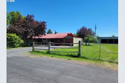 819 E Madison St, Burns, OR 97720 - Photo 13