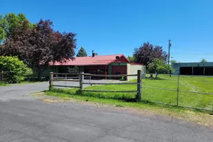 819 E Madison St, Burns, OR 97720 - Photo 13