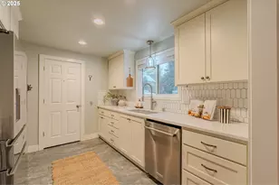 3270 NW Ivy Ln, Camas, WA 98607 - Photo 9