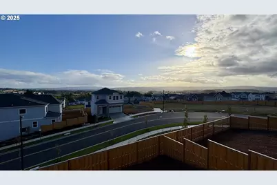 17694 SW Watchman Ln, Beaverton, OR 97007 - Photo 25