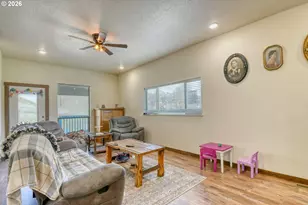 2221 NW Furnish Ave, Pendleton, OR 97801 - Photo 7