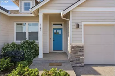 2020 NE Evergreen Ave, Albany, OR 97321 - Photo 5
