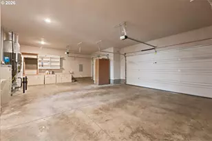 2020 NE Evergreen Ave, Albany, OR 97321 - Photo 19