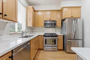 1906 NE 48th Way, Hillsboro, OR 97124 - Photo 9