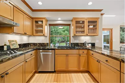 1190 Bayberry Rd, Lake Oswego, OR 97034 - Photo 9