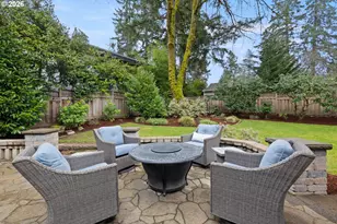 1190 Bayberry Rd, Lake Oswego, OR 97034 - Photo 43