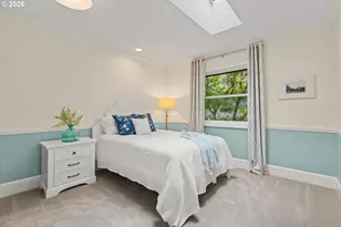 1190 Bayberry Rd, Lake Oswego, OR 97034 - Photo 35