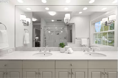 1190 Bayberry Rd, Lake Oswego, OR 97034 - Photo 35