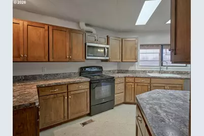 482 Park Rd, Winlock, WA 98596 - Photo 9