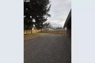 32 Hot Springs Ave, Carson, WA 98610 - Photo 5