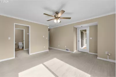 4990 S Landing Dr #202, Portland, OR 97239 - Photo 21