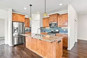 2431 41st St, Washougal, WA 98671 - Photo 11