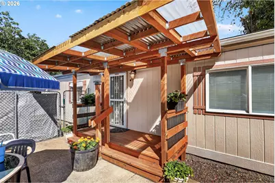 9015 NE Sumner St, Portland, OR 97220 - Photo 19