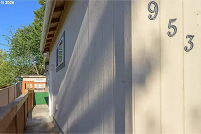 953 N Adams St, Lafayette, OR 97127 - Photo 37