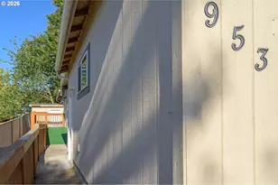 953 N Adams St, Lafayette, OR 97127 - Photo 37
