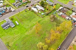 287 E 3rd St, Lowell, OR 97452 - Photo 13