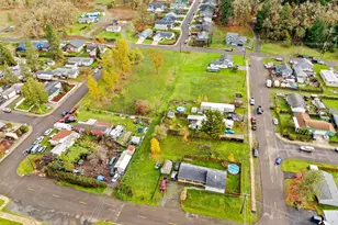 287 E 3rd St, Lowell, OR 97452 - Photo 17