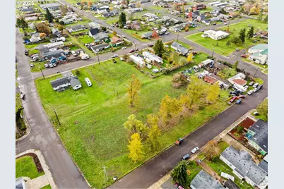 287 E 3rd St, Lowell, OR 97452 - Photo 19