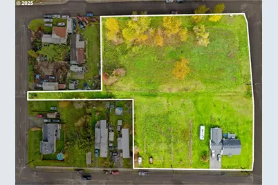287 E 3rd St, Lowell, OR 97452 - Photo 3