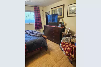 738 S 2nd St, Carlton, OR 97111 - Photo 19