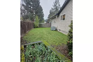 738 S 2nd St, Carlton, OR 97111 - Photo 29