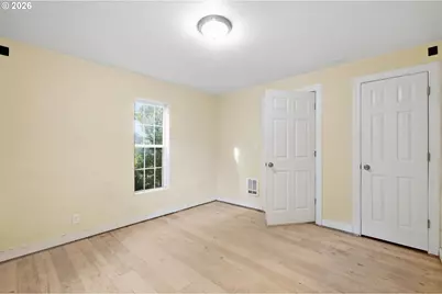 716 F St, Springfield, OR 97477 - Photo 23