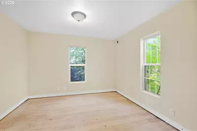 716 F St, Springfield, OR 97477 - Photo 21